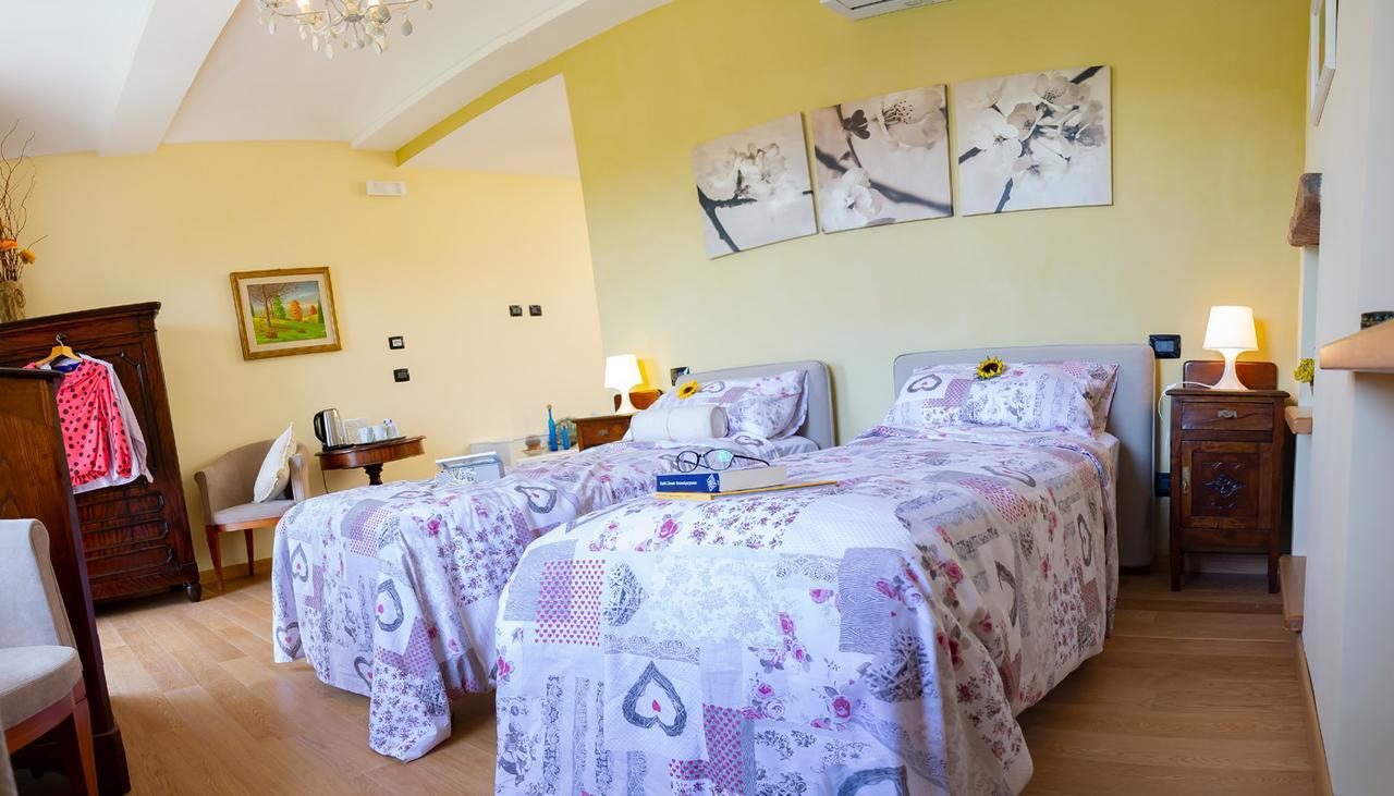 Ca D'I. Bed & Breakfast Magliano Alfieri Exterior photo